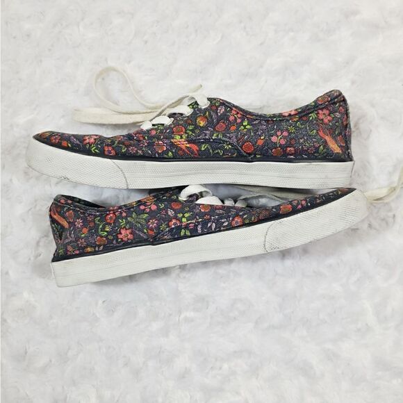 American Eagle size 6 sneaker with floral wildflowers and bird print 🐦 🌼 - Picture 8 of 10
